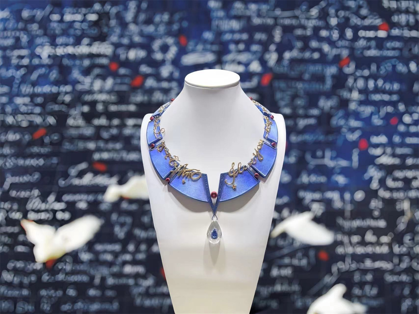 Wall of Love <span>(Bespoke Suzhou Embroidery Jewelry)</span>