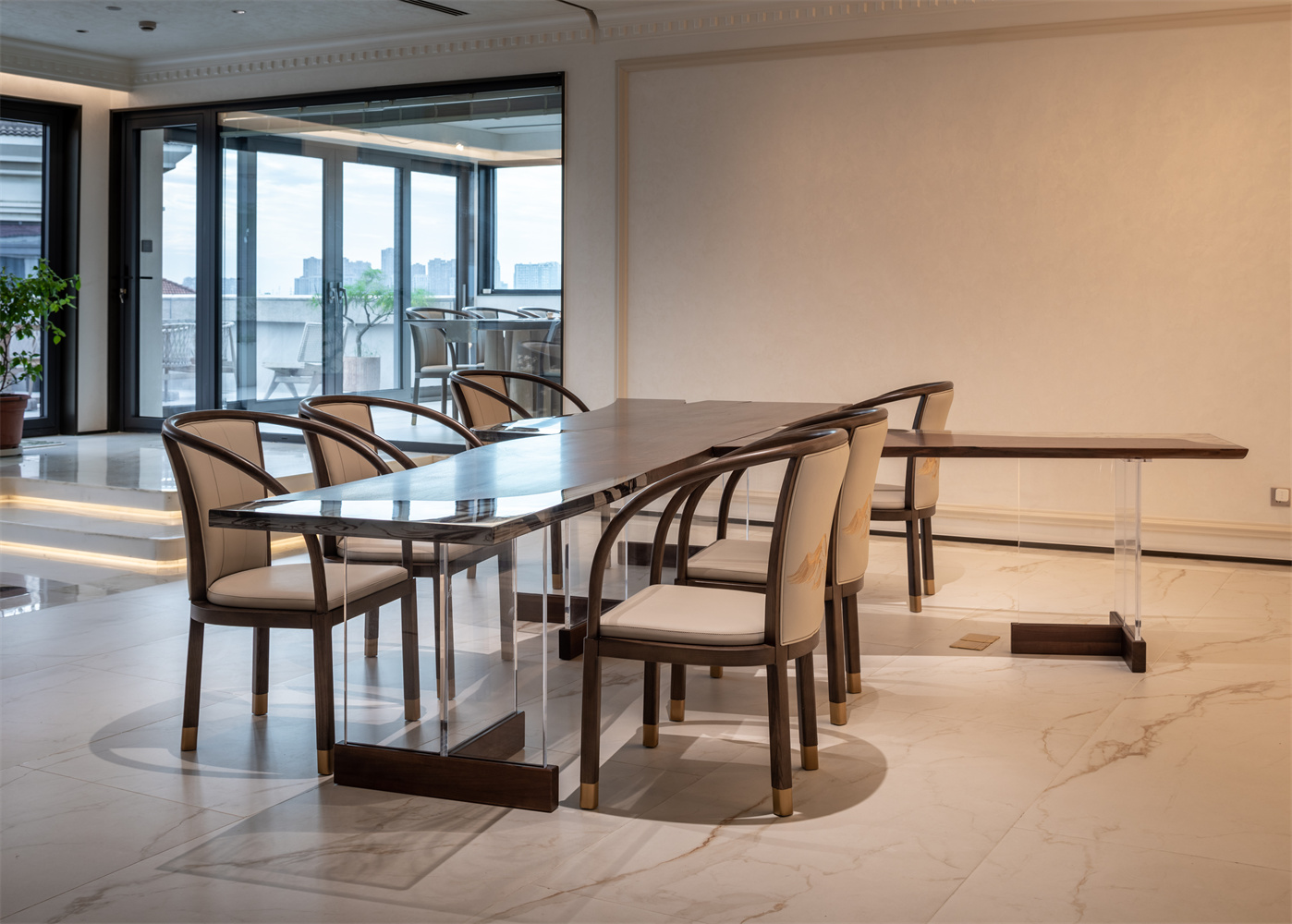 The Story of Trees <span>(Suzhou Embroidery Furniture)</span>