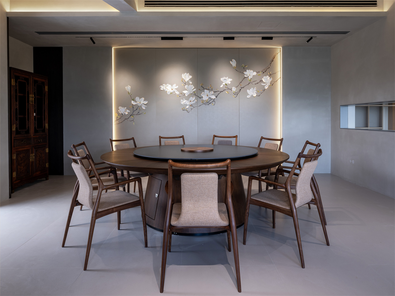 Warm Magnolia Shadows <span>(Backlit Embroidery Wall)</span>