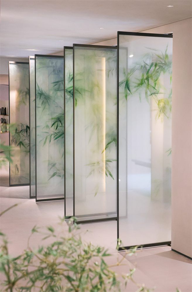 Bamboo Shadows <span>(Suzhou Embroidery Door)</span>